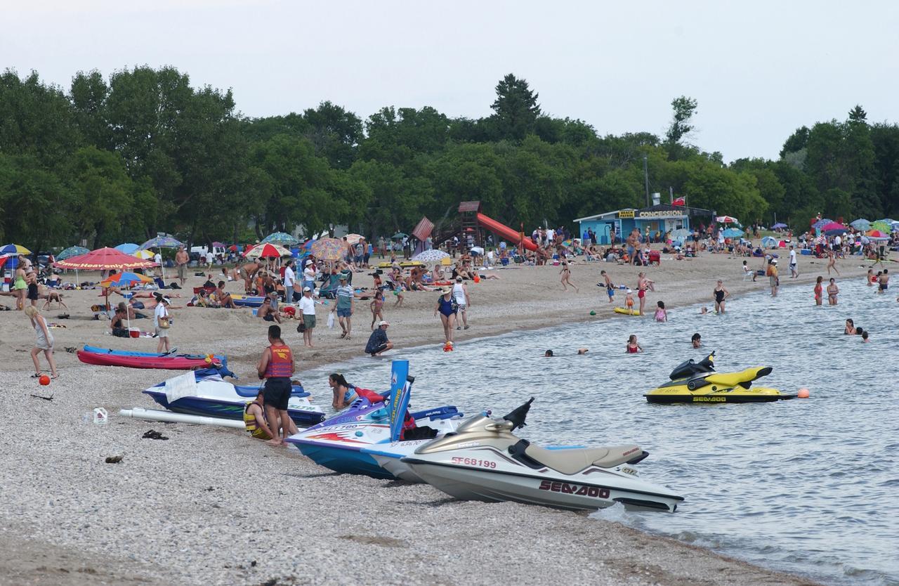 Lakeview Gimli Resort Extérieur photo